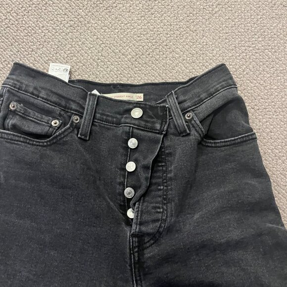 Levi's Black Wash High-Rise Ankle Jeans - Picture 10 of 11